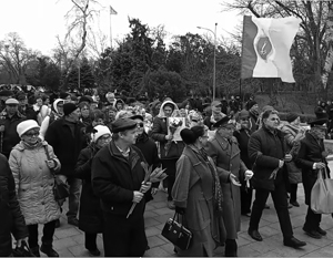 В Одессе отметили 23 февраля возложением цветов к памятнику Неизвестному матросу