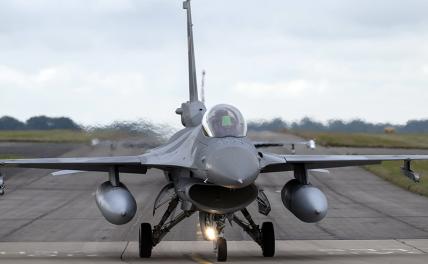 Ларри Джонсон: Для украинских F-16 «внезапно» нашли 30 профессиональных пилотов на другом краю света