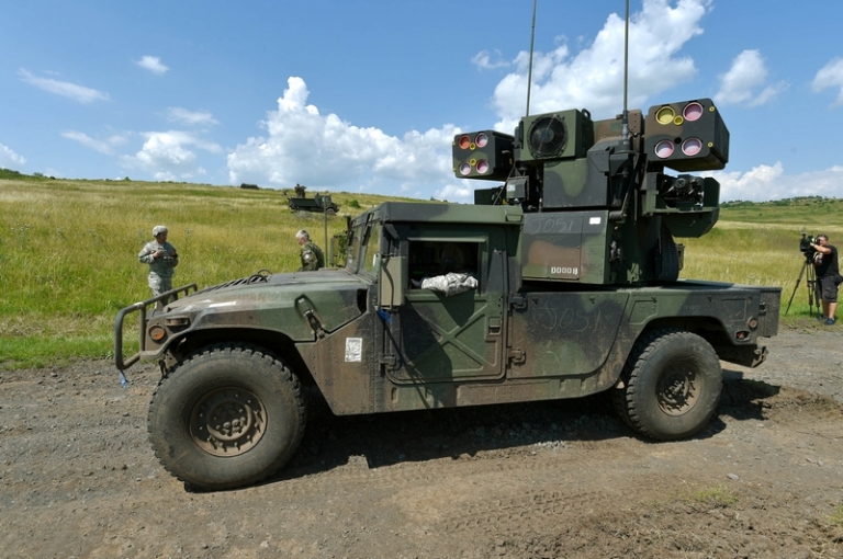 ЗРК M1097 «Avenger» — маленький и неудаленький